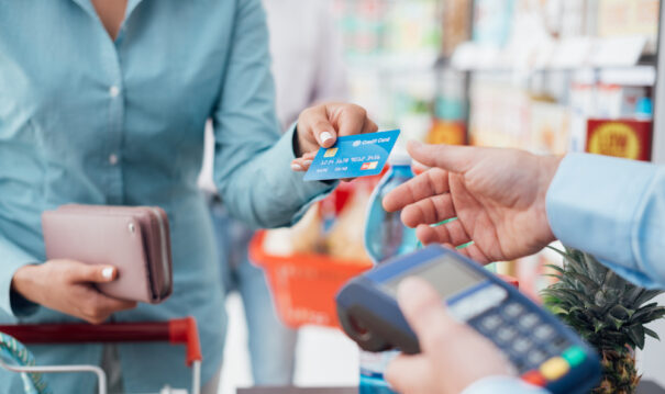 Principais vantagens de ussar cartão de crédito